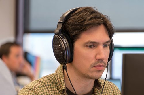 Sennheiser HD 650 Open-back Audiophile and Reference Headphones - Image 4