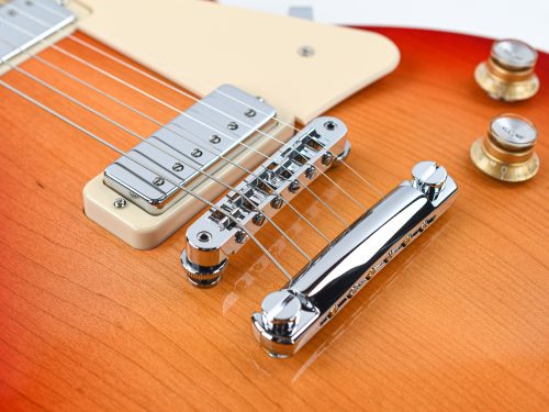 Gibson Les Paul Deluxe 70s Electric Guitar - 70s Cherry Sunburst - Image 5