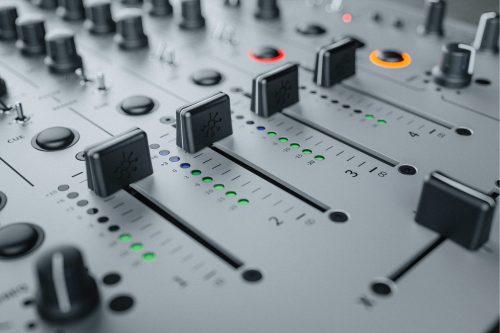 Allen and Heath Xone96 Analogue DJ Mixer with Audio Interface - Image 8