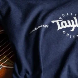 Taylor Classic T-Shirt – Navy/Grey – Large