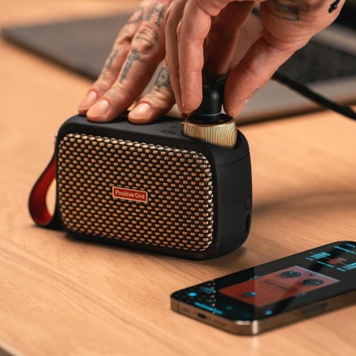 Positive Grid Spark GO Ultra-portable Smart Guitar Amp and Bluetooth Speaker - Image 6