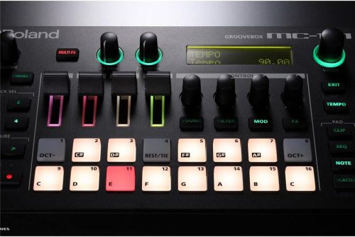 Roland MC-101 4-track Groovebox - Image 5