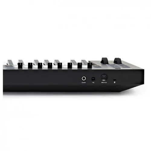Novation Launchkey 61 Mk3 Keyboard Controller - Image 4