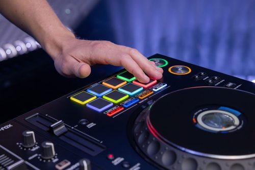 AlphaTheta- Pioneer XDJ-AZ 4-channel Digital DJ System - Image 9